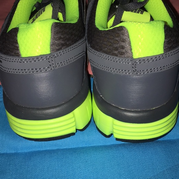 Brand new - Picture 4 of 6